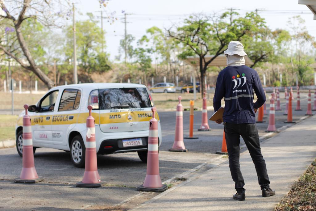 Detran aplica mais de 60 mil provas teóricas e práticas para habilitação em MT