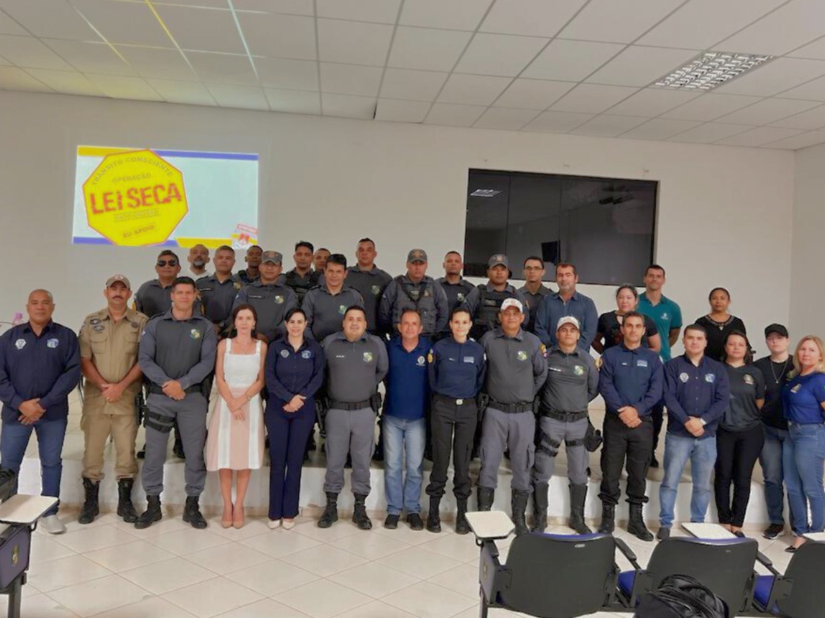 Agentes que atuam nas operações Lei Seca são capacitados para as atividades de fiscalização - 