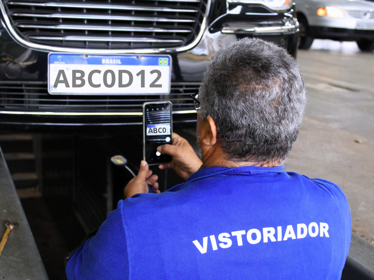 Serviço de vistoria veicular de forma eletrônica - Foto por: Kamila Nascimento/Detran-MT Detran-MT adota tecnologia de inteligência artificial para vistoria e emplacamento de veículos - Serviço de vistoria veicular de forma eletrônica