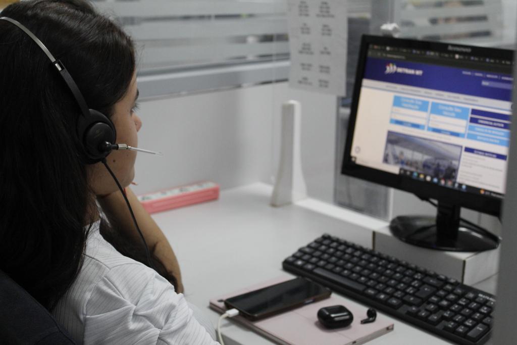 Atendimento virtual do Detran-MT - Foto por: Júlia Pires/Detran-MT Saiba como utilizar os canais de atendimento virtual do Detran-MT - Atendimento virtual do Detran-MT